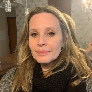 Meet your Posher, Ana cris